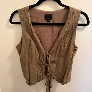 Green front tie vest top